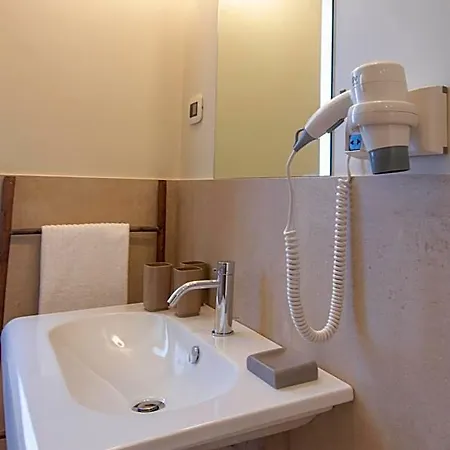 Casa Diverio 4* סטרסה
