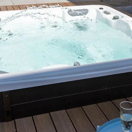Casa Diverio Aparthotel 4*